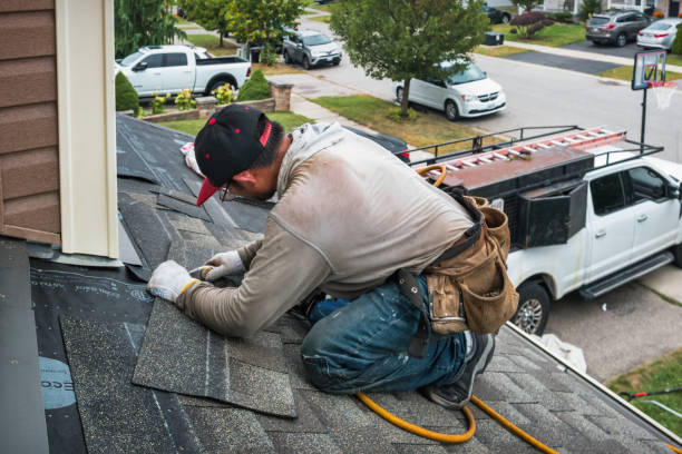 Professional Emergency Roof Repair technician working in Rochelle Park, NJ